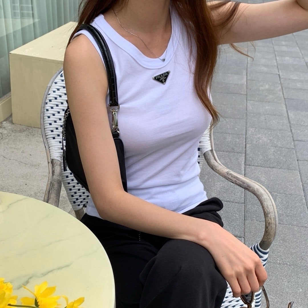 5_1d0Ud018svc18mgmyvsiz6t2_a7ff1p.jpg