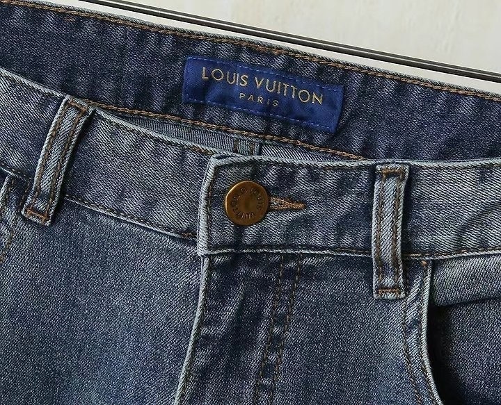 g_ec0Ud018svc15zww38bfhnvk_a7ff1p.jpg