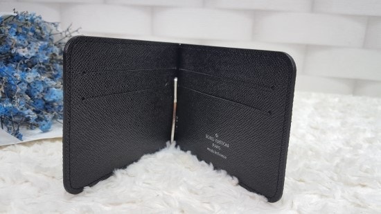 9_761Ud018svcf8u8b30x51yn_uebtiq.jpg