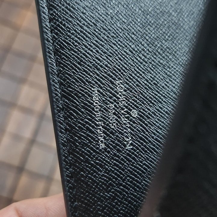 d_j41Ud018svc1cntwdfn1au9e_413zjm.jpg