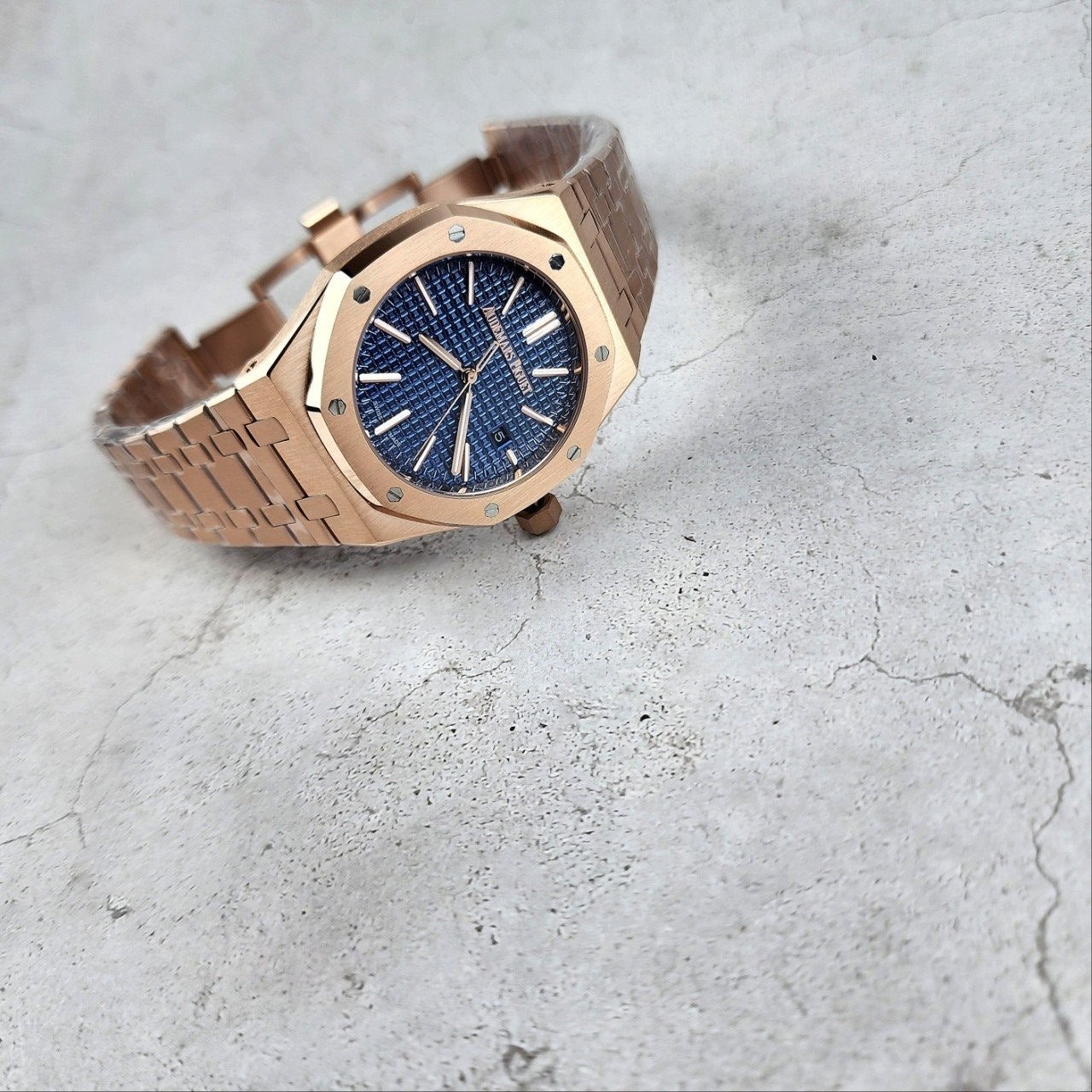 h_a56Ud018svc4tjvpexl6rhs_413zjm.jpg