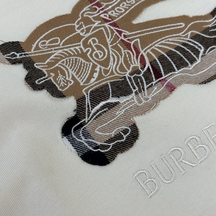 4_869Ud018svc2subue9o0njr_4144s3.jpg