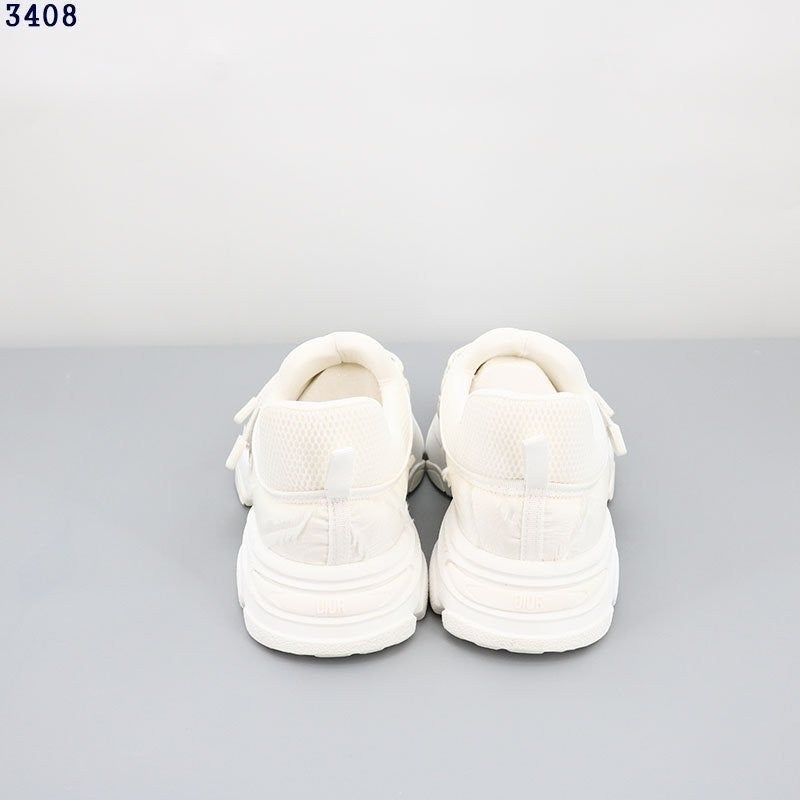 8_ce1Ud018svcdyp42yne3m3f_413zjm.jpg