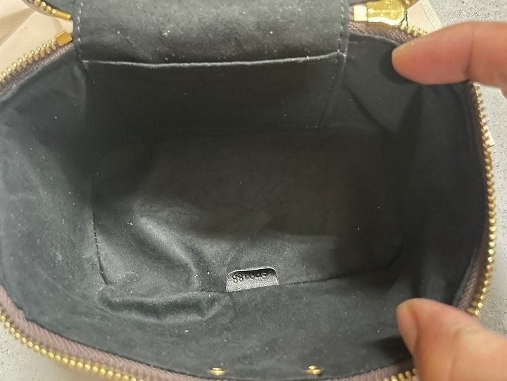 0_2g3Ud018svc1sqdkhxmie2uh_413zjm.jpg
