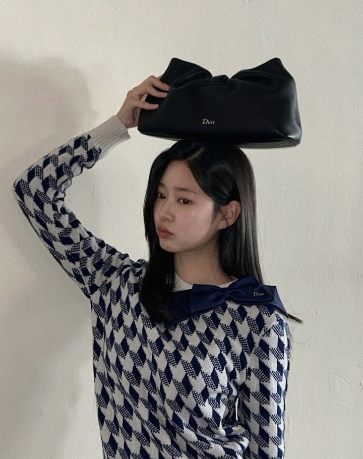 a_2i8Ud018svc6rqodm2qcnnc_413zjm.jpg