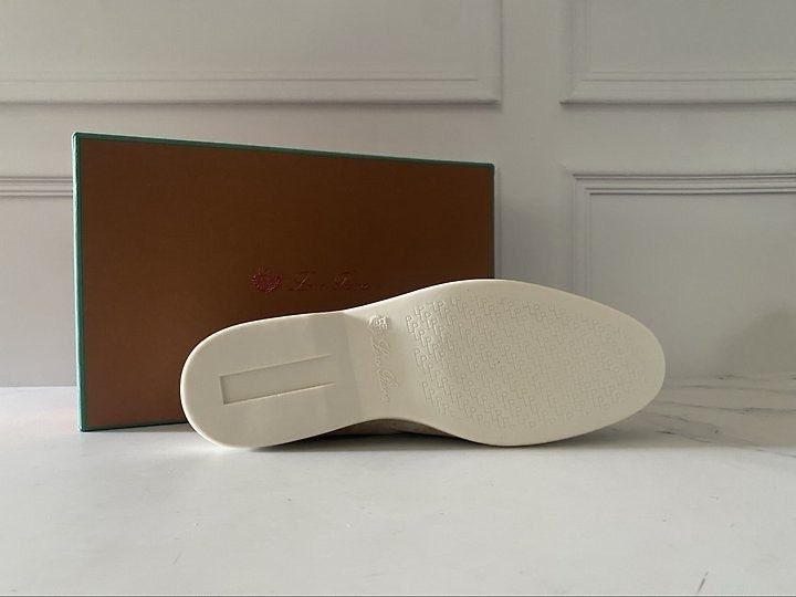 c_40aUd018svc1qbuvkcdvypqu_413zjm.jpg