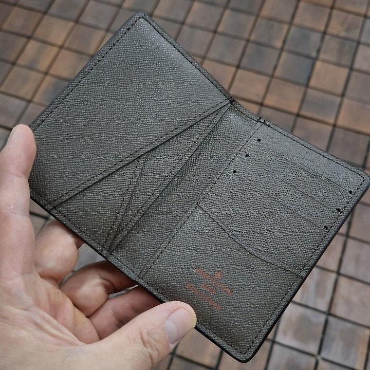 a_91fUd018svc1rwl4eky6b65g_413zjm.jpg