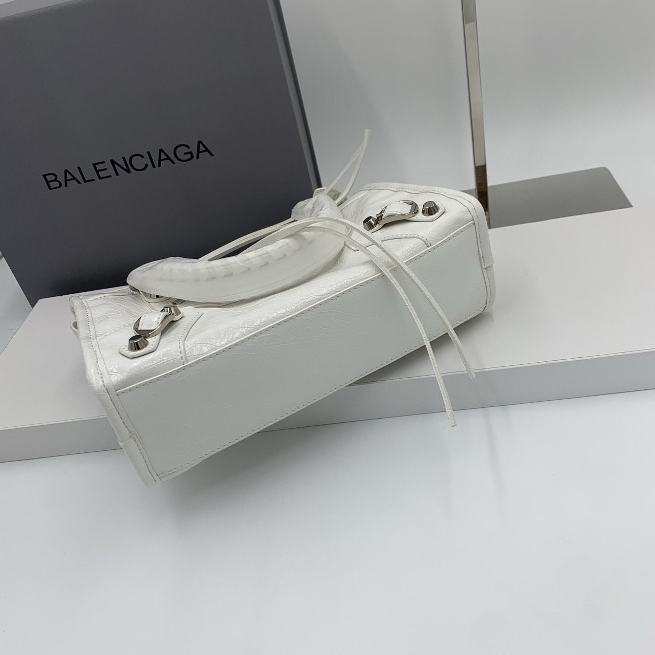 5_b40Ud018svc14apxra0wf45x_413zjm.jpg
