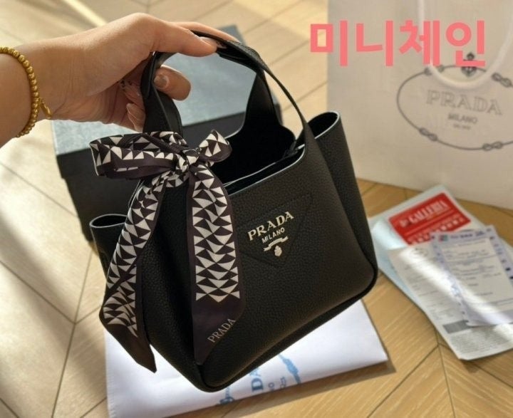 2_660Ud018svc165blqgw5sa77_413zjm.jpg