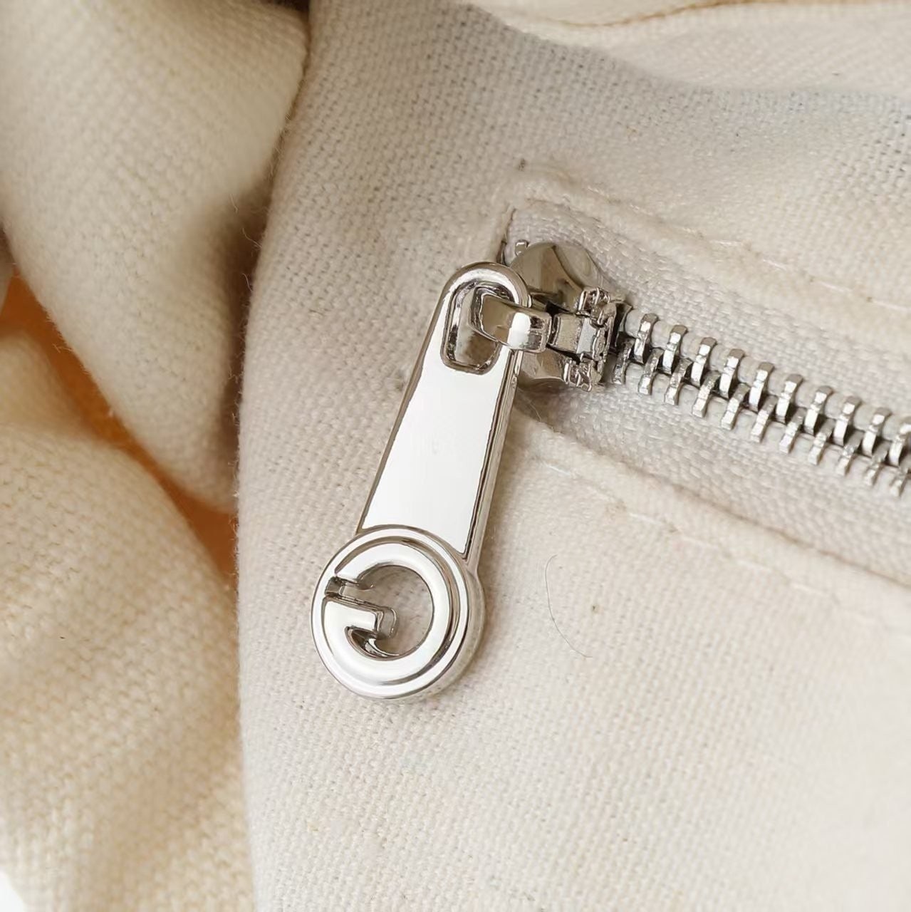 g_30iUd018svc16nb33c7365ug_413zjm.jpg