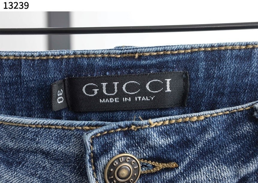 g_3djUd018svcbmn5cb5bnrzp_4144s3.jpg