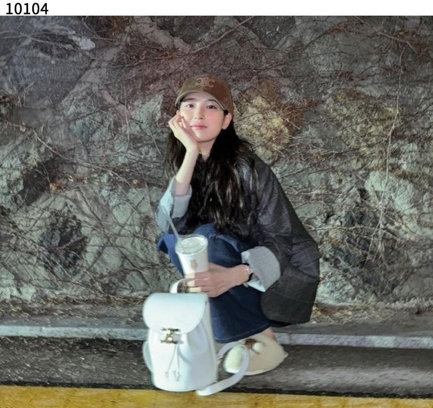 j_5ebUd018svc1k705u2amn3df_413zjm.jpg