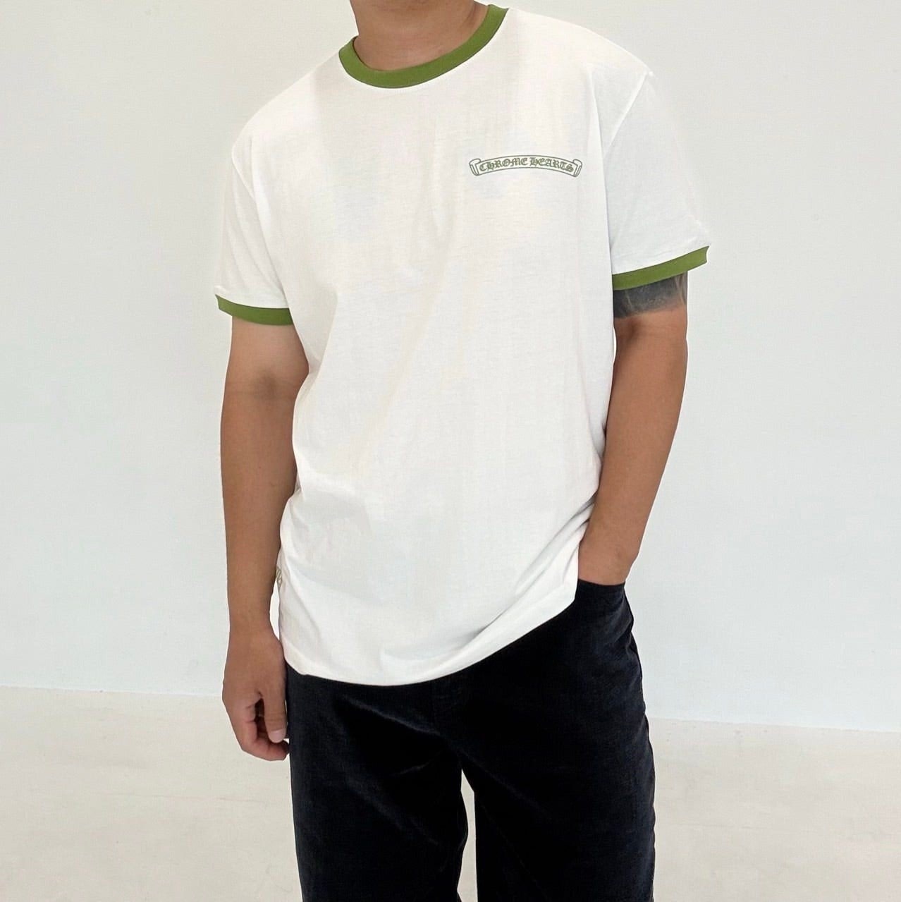 4_64jUd018svc142hxqg8vq3mj_uebtiq.jpg