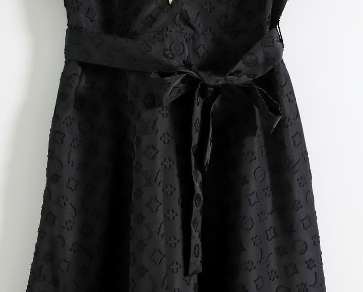 3_255Ud018svcf56pymfhie1t_uebtiq.jpg
