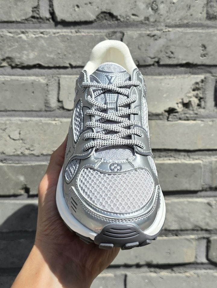8_ghbUd018svc1u6jftcehq53n_413zjm.jpg
