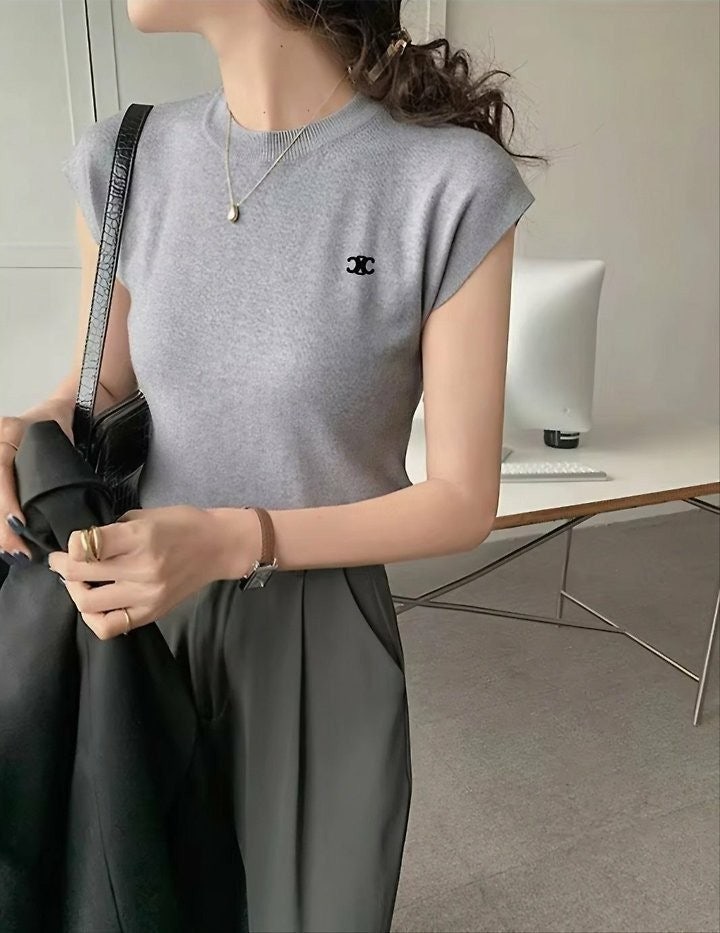 j_418Ud018svc1pu0t4o28rd63_4144s3.jpg