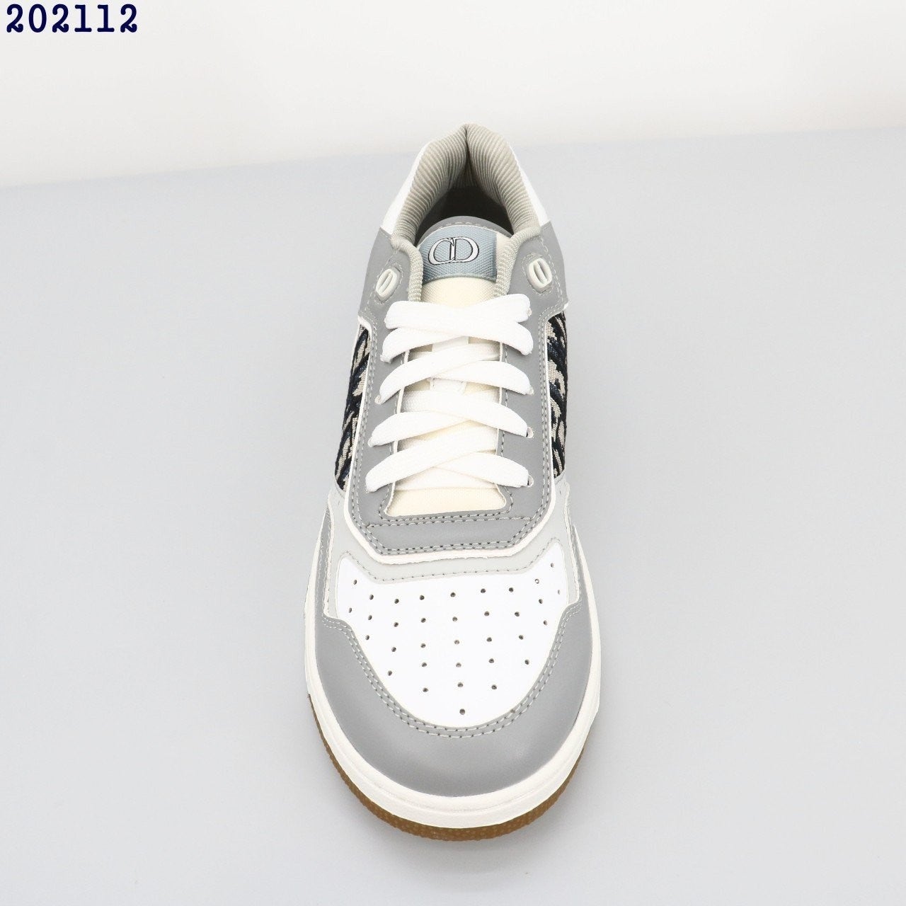 g_gc5Ud018svciab4n8tneo3m_413zjm.jpg