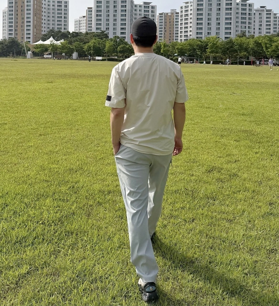 j_8jaUd018svc12mswvm9uddsl_4144s3.jpg