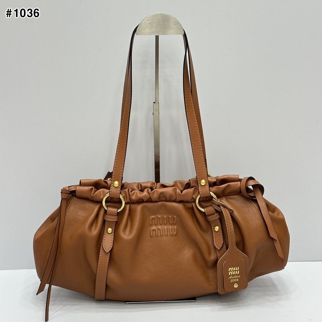 2_900Ud018svc1e171srzgwhxz_413zjm.jpg