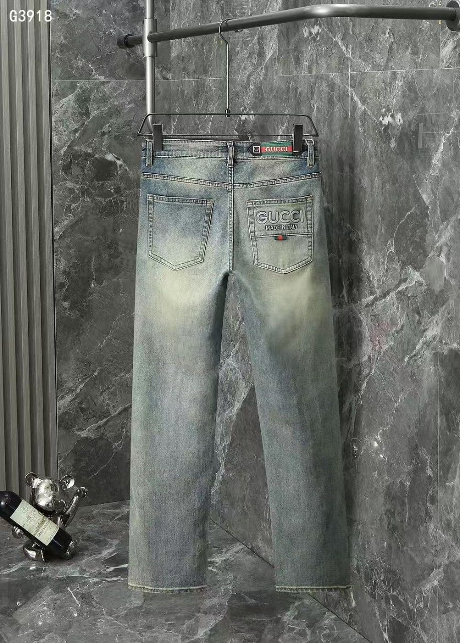 0_32iUd018svcv7x2fa0nb2xq_4144s3.jpg