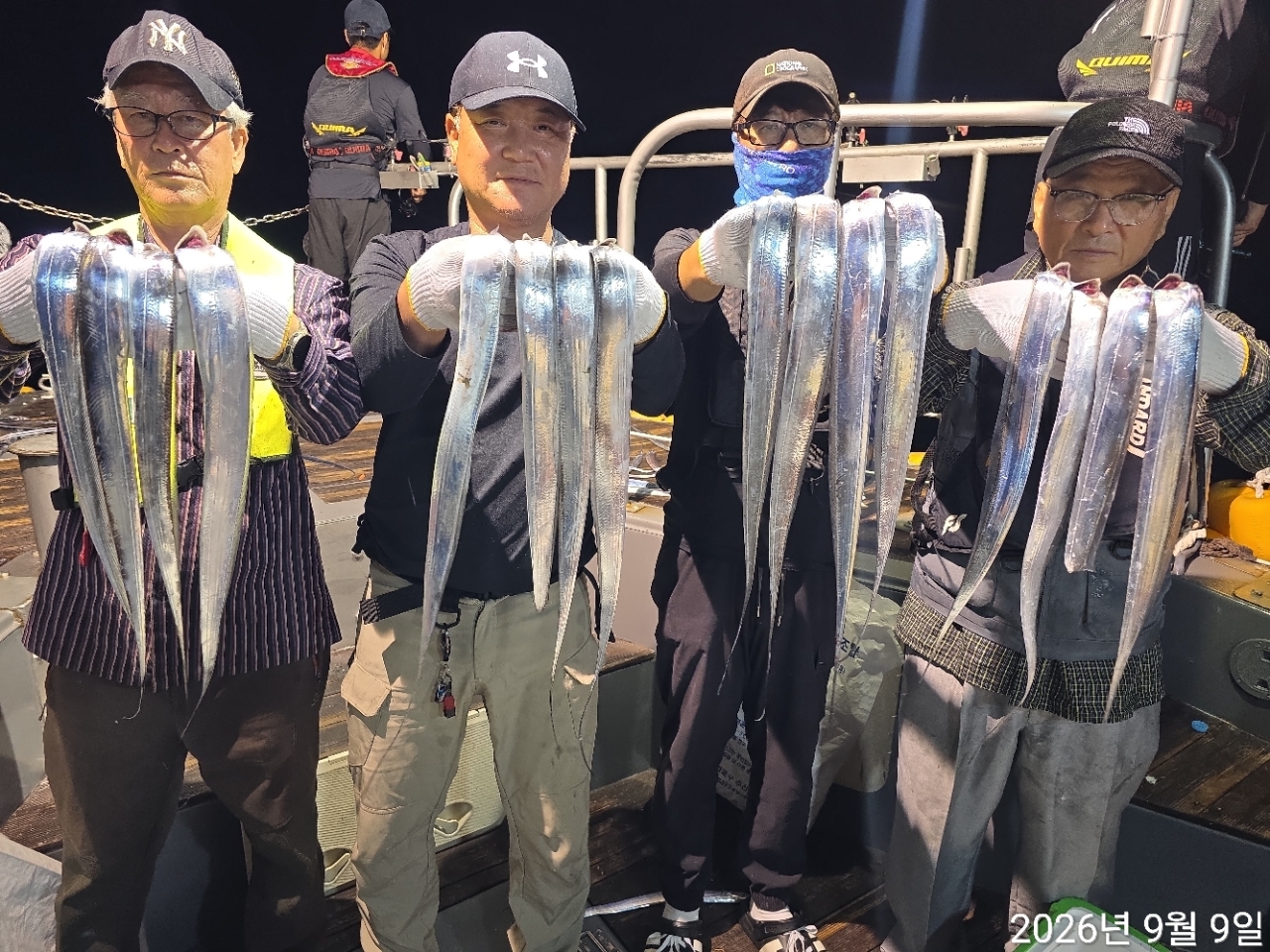 9월 8일 남해 무늬오징어 선상낚시 조황 현장 사진 11