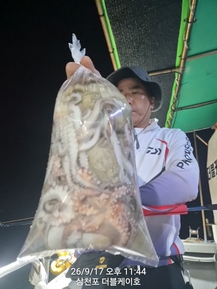 9월 18일 문어 선상낚시 조황 현장 사진 24