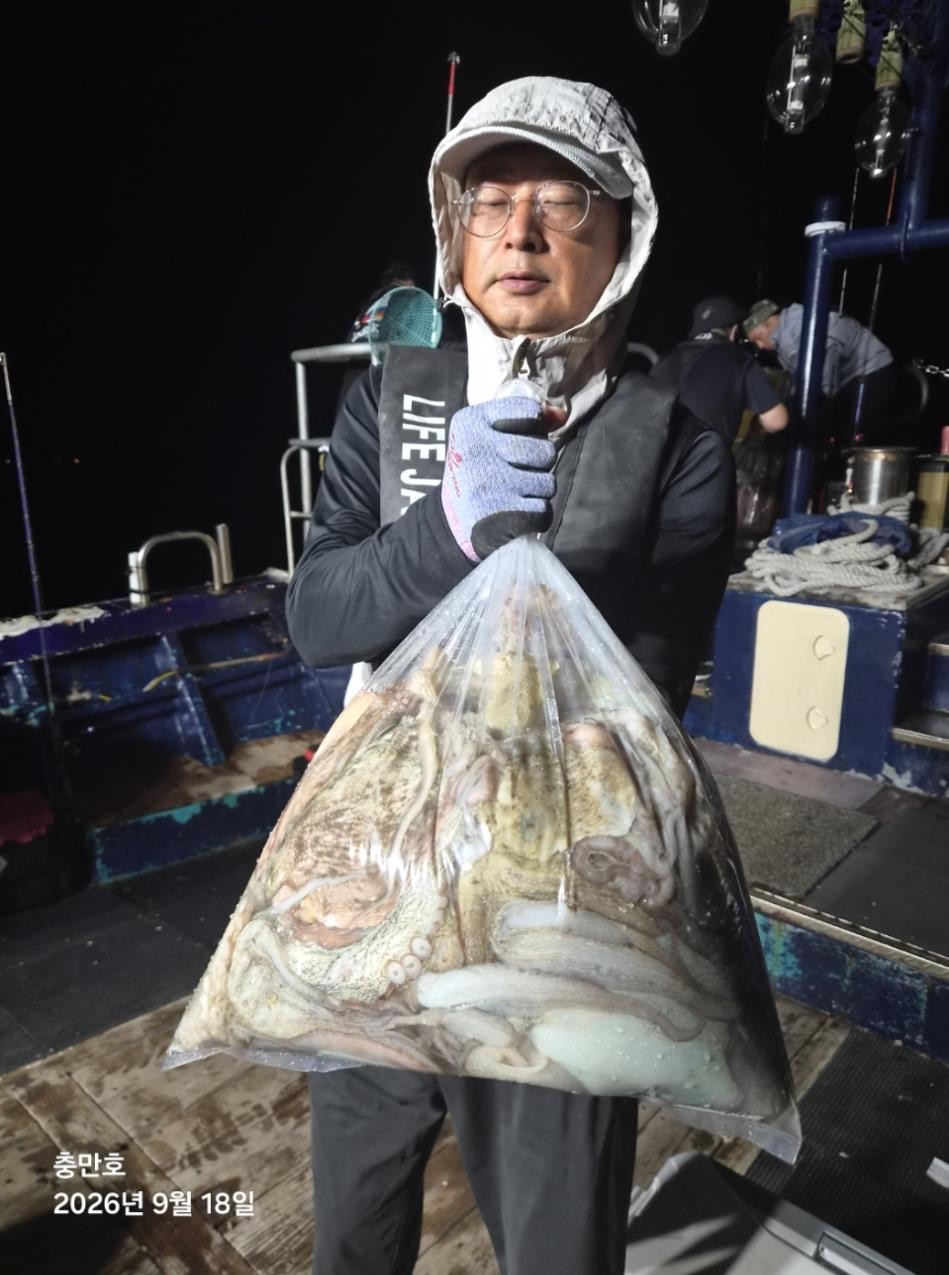 9월 17일 통영 문어 선상낚시 조황 현장 사진 3